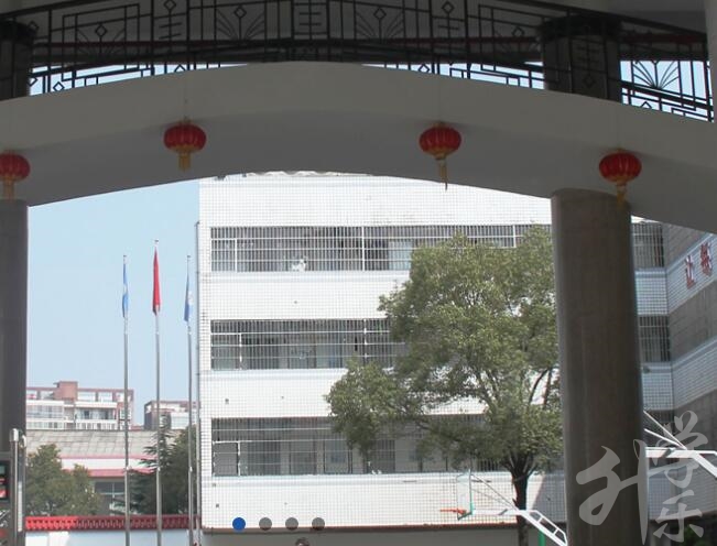 長(zhang)沙市(shi)英藍中(zhong)等(deng)職業學(xué)校